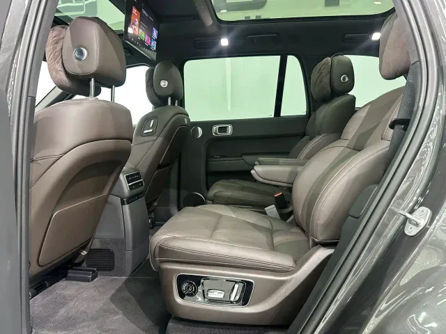 Li Auto L9 — Фото автомобиля 29