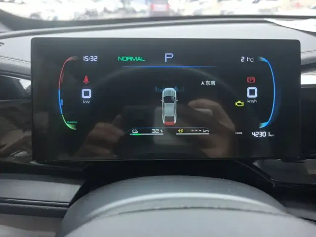 BYD Qin PLUS — Фото автомобиля 11