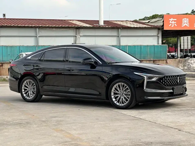 Bestune B70 — Фото автомобиля 3