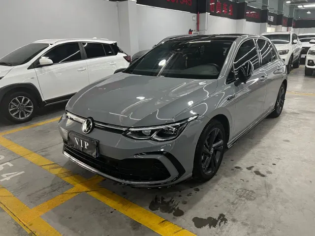 Фотография автомобиля — Volkswagen Golf