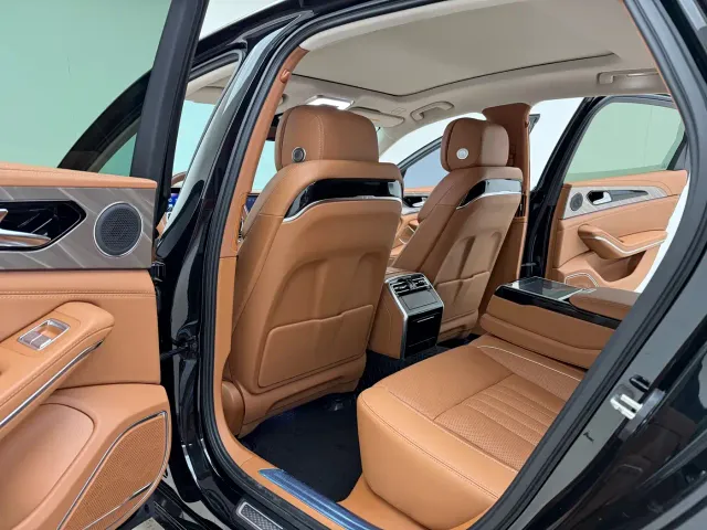 Hongqi H9 — Фото автомобиля 16