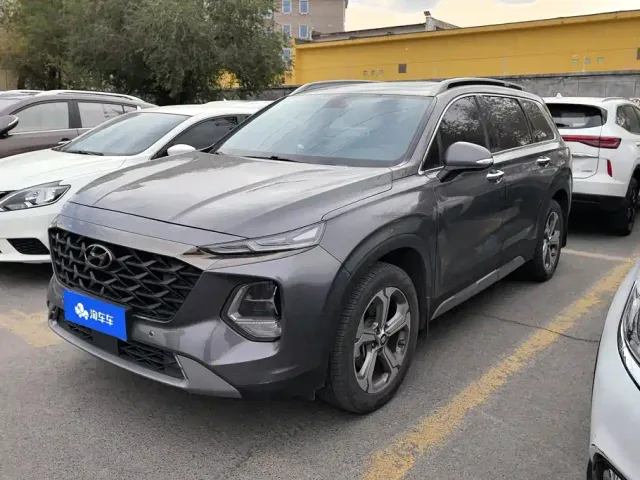 Фотография автомобиля — Hyundai Santa Fe