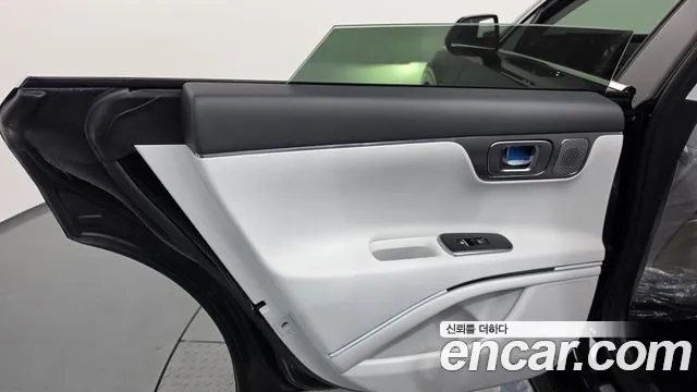 Hyundai Grandeur GN7 — Фото автомобиля 14