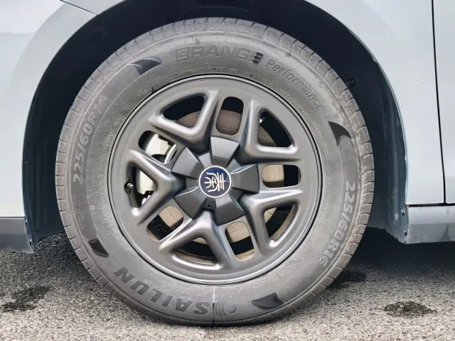 BYD Qin PLUS — Фото автомобиля 10