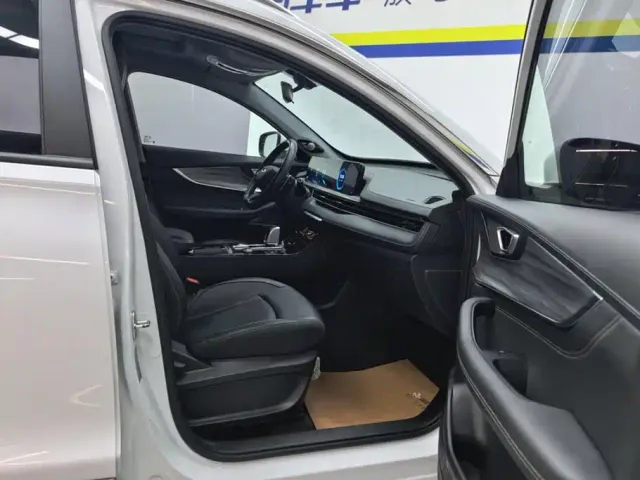 Chery Tiggo 8 PLUS — Фото автомобиля 8