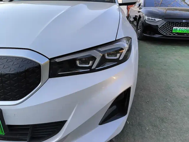 BMW i3 — Фото автомобиля 23