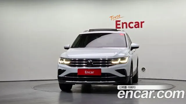 Volkswagen Tiguan 2nd Gen — Фото автомобиля 3