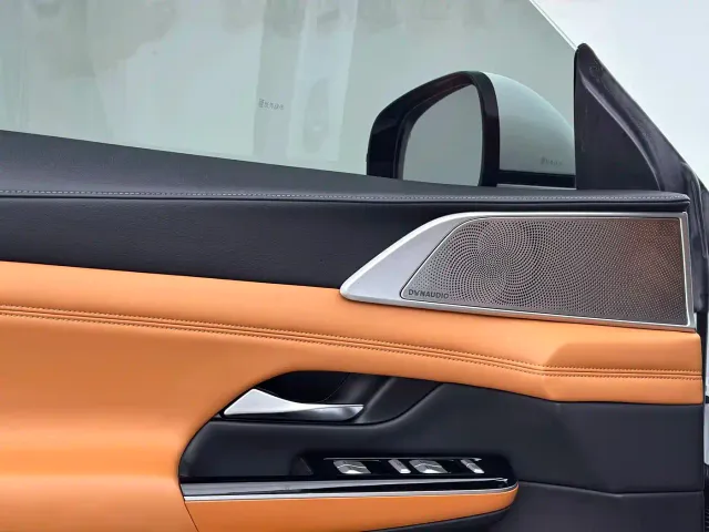 Xpeng G9 — Фото автомобиля 12