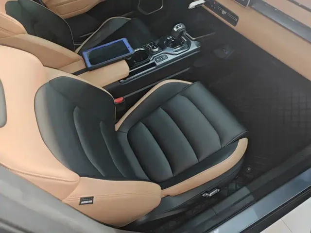 Geely ICON — Фото автомобиля 24