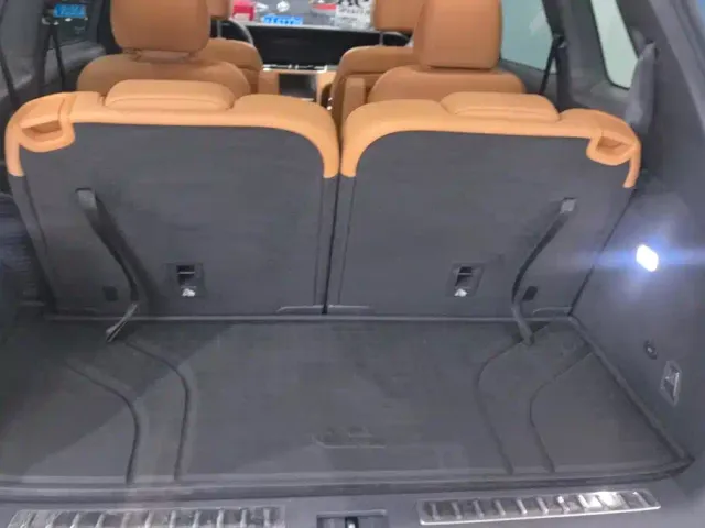 Li Auto ONE — Фото автомобиля 4