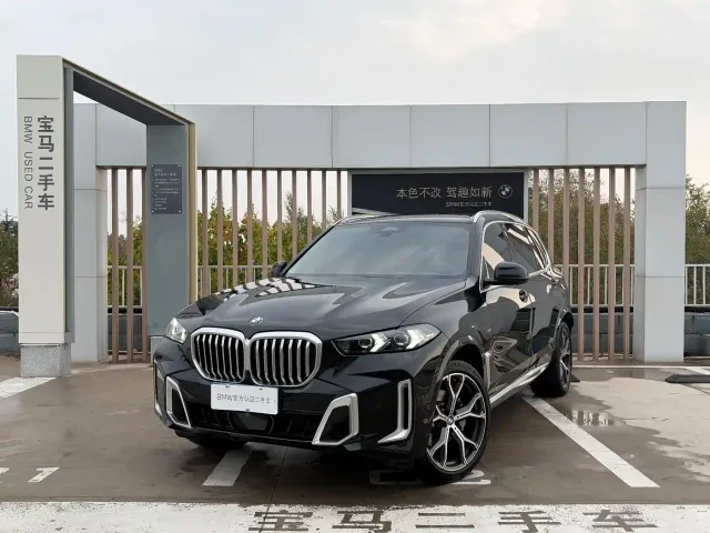 Фотография автомобиля — BMW X5