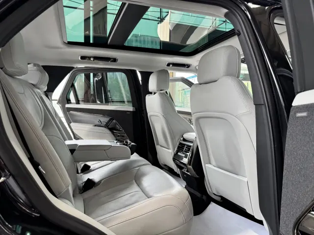 Land Rover Range Rover Sport — Фото автомобиля 28