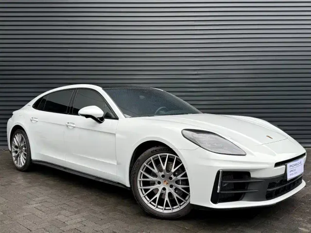 Porsche Panamera — Фото автомобиля 2