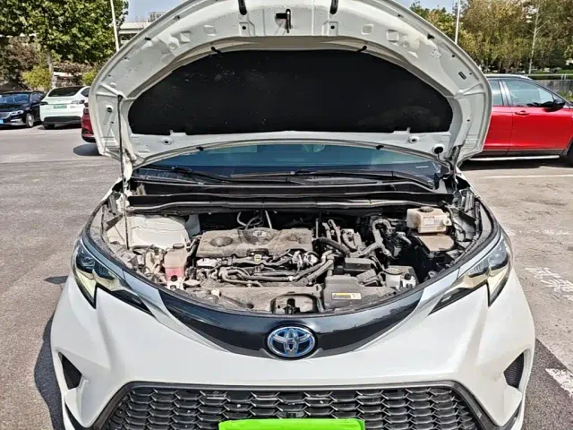 Toyota Granvia — Фото автомобиля 19