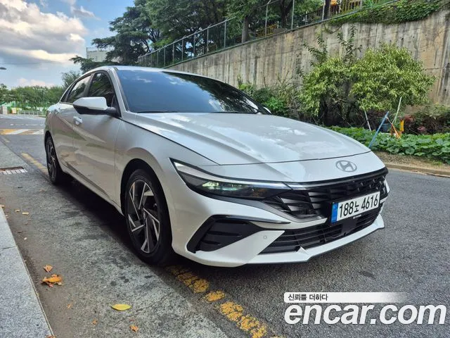 Hyundai Avante CN7 — Фото автомобиля 3
