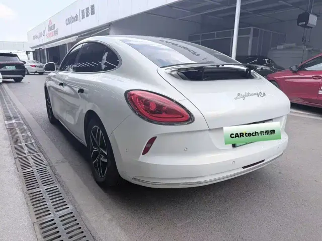 Ora Ora Lightning Cat 2022 555km Premium Edition — Фото автомобиля 10