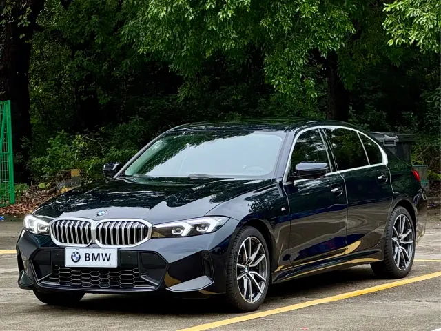 Фотография автомобиля — BMW 3 Series
