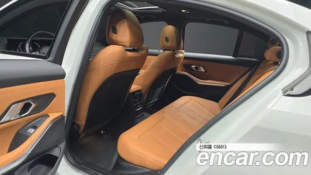 BMW 3 Series G20 — Фото автомобиля 17