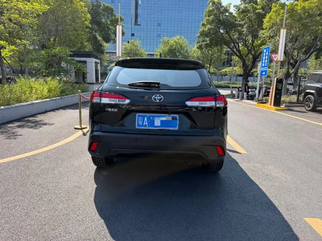 Toyota Corolla Cross — Фото автомобиля 5