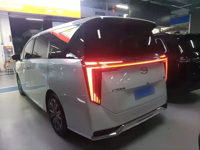GAC Trumpchi M8 — Фото автомобиля 4