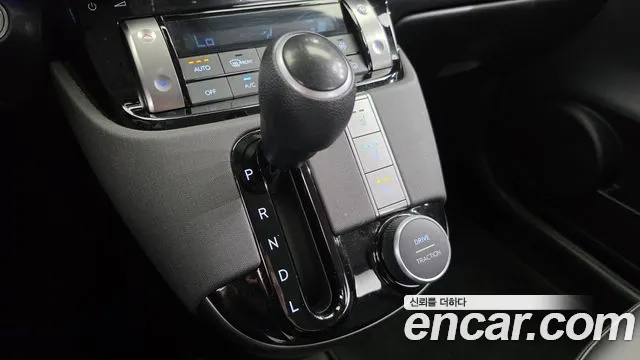 Hyundai Casper Casper Essential — Фото автомобиля 9