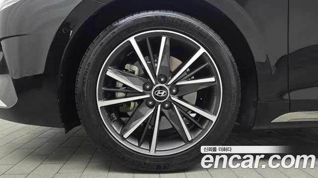 Hyundai Grandeur Grandeur (New) — Фото автомобиля 4