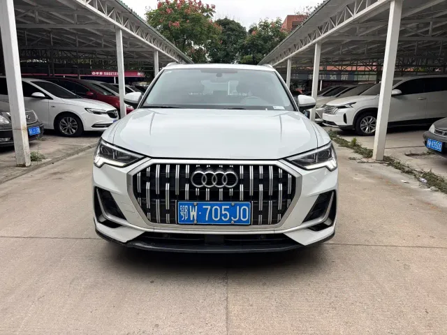 Audi Q3 — Фото автомобиля 3
