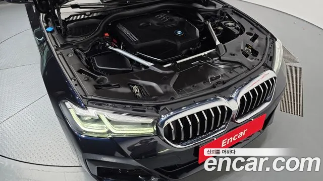 BMW 5 Series G30 — Фото автомобиля 6