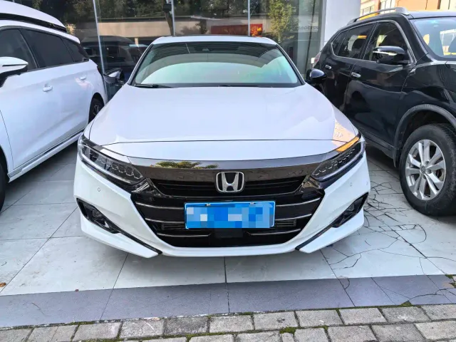 Honda Accord — Фото автомобиля 2