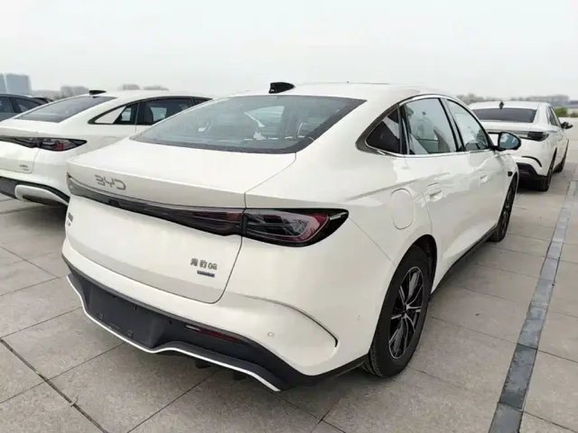 BYD Seal 06 — Фото автомобиля 23