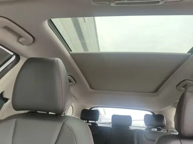 Dongfeng Yixuan GS — Фото автомобиля 17