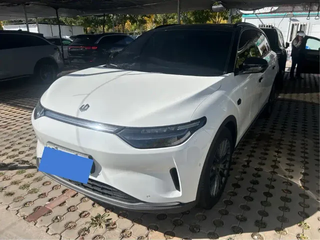Фотография автомобиля — Leapmotor C11