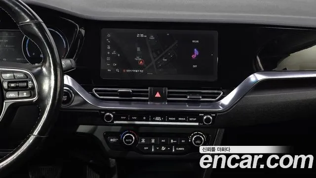 Kia Niro — Фото автомобиля 20