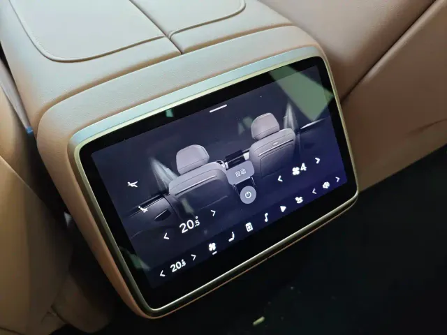 Onvo L90 — Фото автомобиля 15