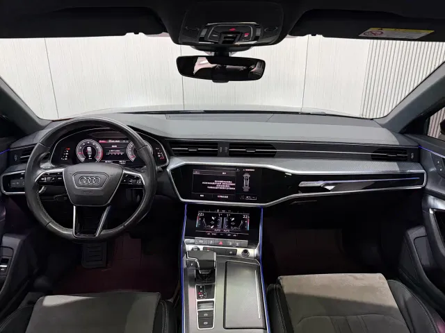 Audi A6L — Фото автомобиля 9