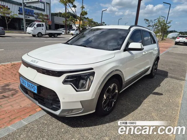 Фотография автомобиля — Kia Niro