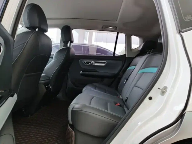 GAC Aion Y — Фото автомобиля 16