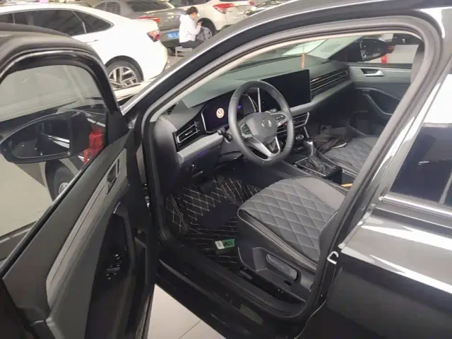 Volkswagen Sagitar — Фото автомобиля 15