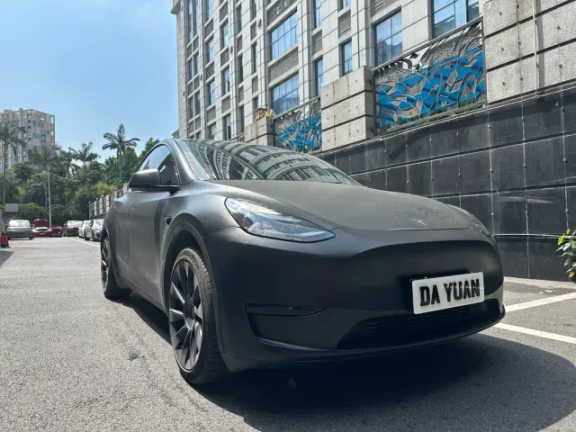 Tesla Model Y — Фото автомобиля 2