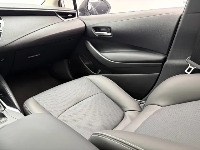 Toyota Corolla — Фото автомобиля 10