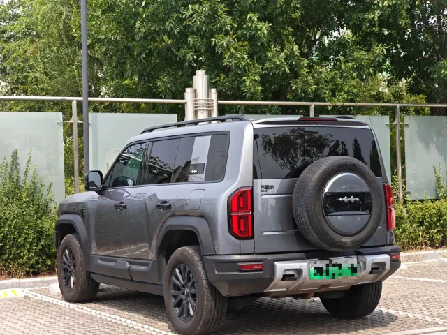 BYD FangChengBao Leopard 5 — Фото автомобиля 6