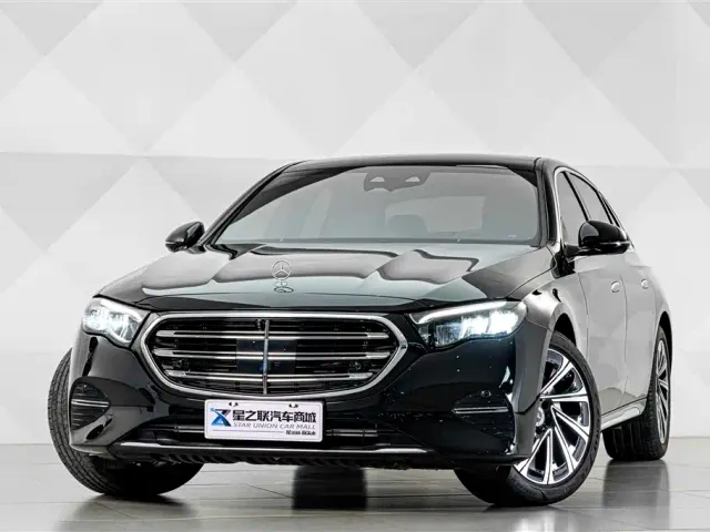 Mercedes-Benz E-Class — Фото автомобиля 2