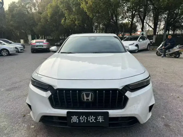 Фотография автомобиля — Honda Inspire