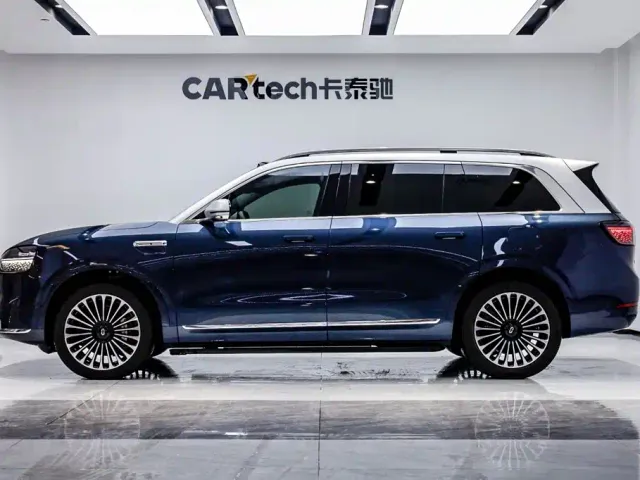 AITO Wenjie AITO M9 2025 Extended Range Ultra 52kWh 6-Seater — Фото автомобиля 3