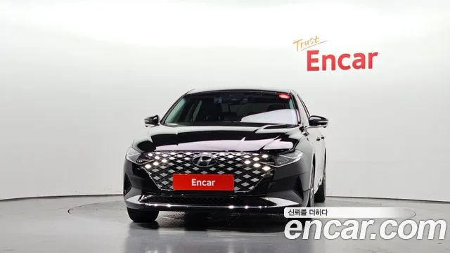 Hyundai Grandeur Grandeur (New) — Фото автомобиля 3