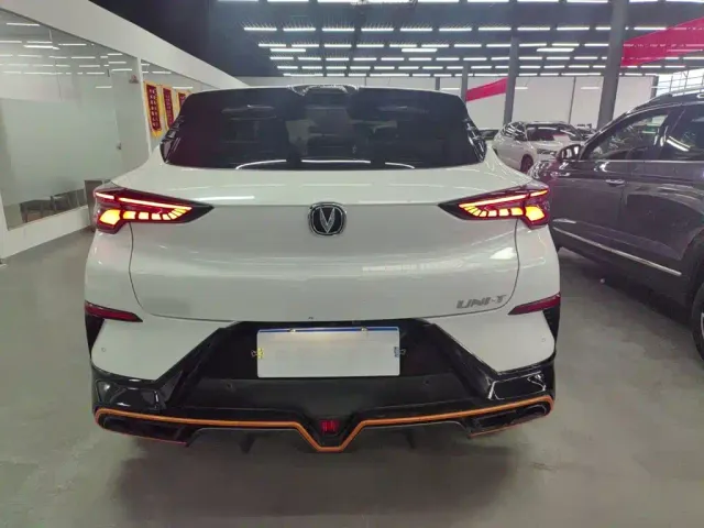 Changan UNI-T — Фото автомобиля 5