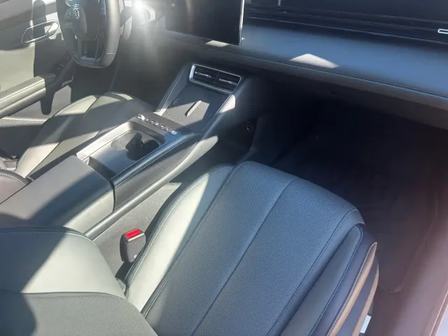 BYD Qin L — Фото автомобиля 5