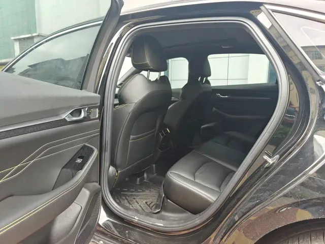 Geely Xingrui — Фото автомобиля 4