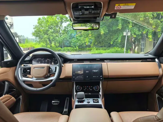 Land Rover Range Rover — Фото автомобиля 15