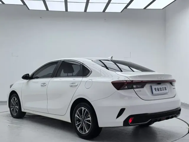 Kia K3 — Фото автомобиля 6